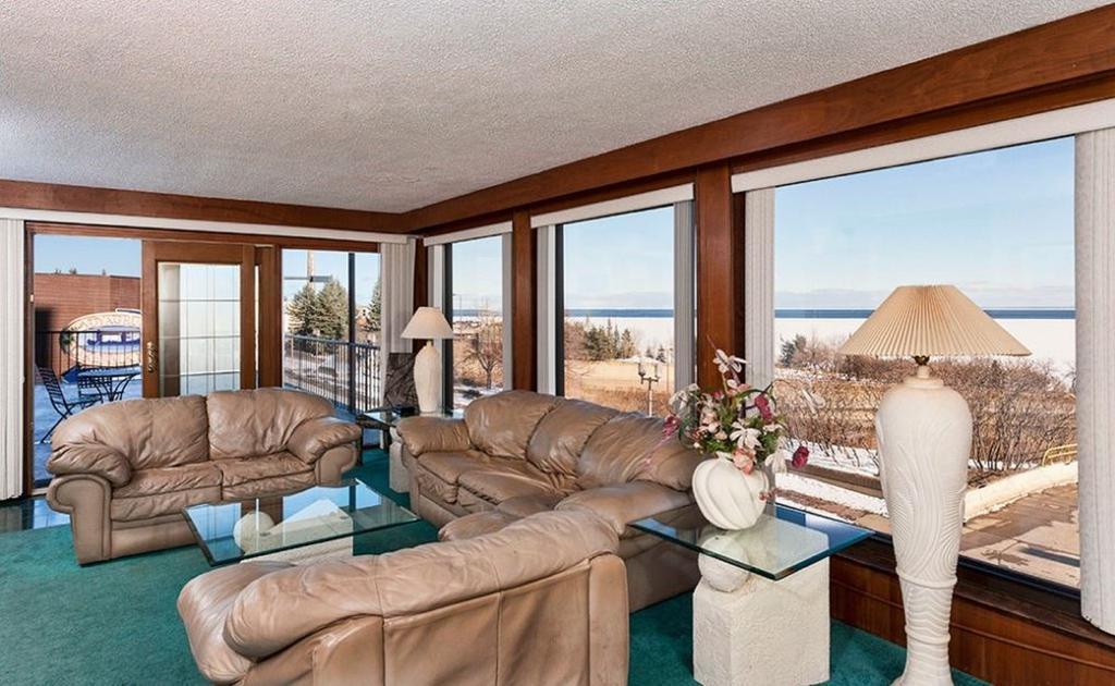 Voyageur Lakewalk Inn Дулут Экстерьер фото